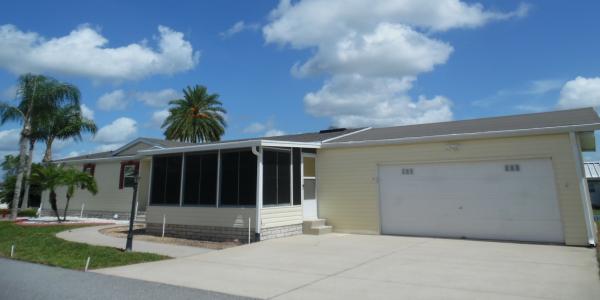 2005 Homes of Merit T17205 Mobile Home