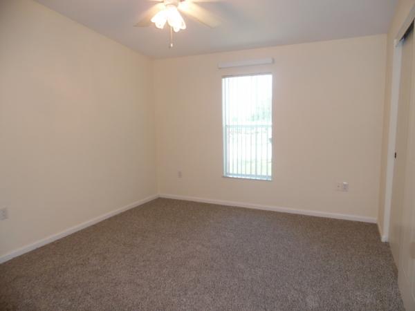 2005 Homes of Merit T17205 Mobile Home