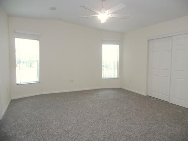 2005 Homes of Merit T17205 Mobile Home