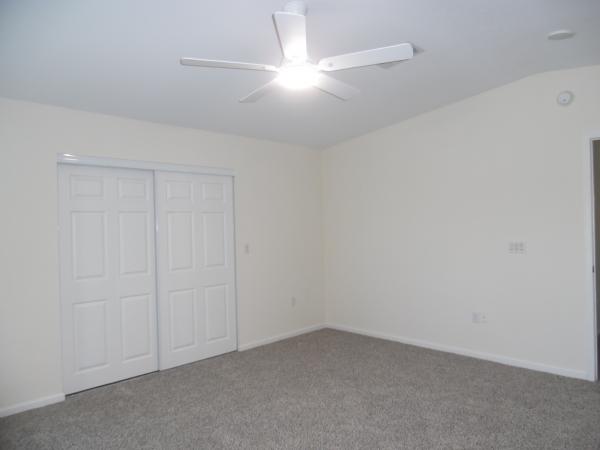 2005 Homes of Merit T17205 Mobile Home