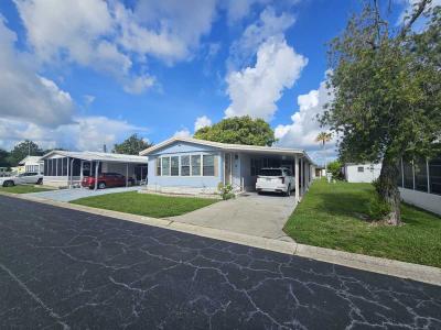 Photo 2 of 56 of home located at 5200 28th St N Saint Petersburg, FL 33714
