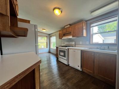 Photo 2 of 6 of home located at 4462 Covington Circle Jackson, MI 49201