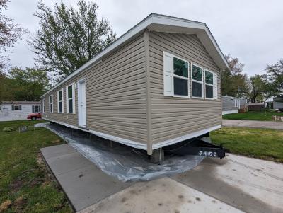 Photo 3 of 24 of home located at 72 Loraine Drive Galesburg, IL 61401