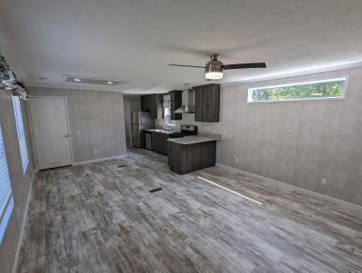 Photo 4 of 22 of home located at 51 Loraine Drive Galesburg, IL 61401