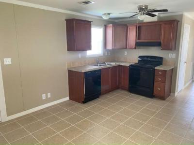 Photo 4 of 12 of home located at 200 3rd Street East Nokomis, FL 34275