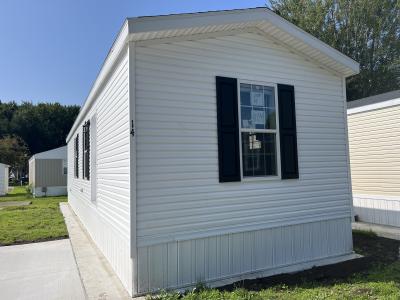Photo 3 of 40 of home located at 6610 Lear Nagle Rd #14 #14 North Ridgeville, OH 44039