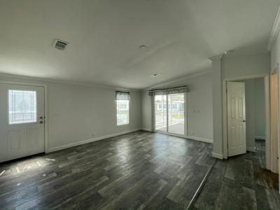 Photo 4 of 20 of home located at 990 Orinoco Avenue Venice, FL 34285