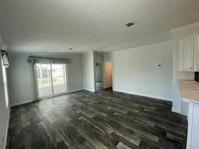 Photo 5 of 20 of home located at 990 Orinoco Avenue Venice, FL 34285