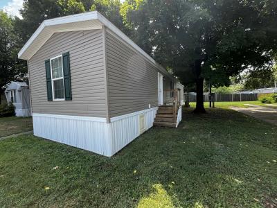 Photo 3 of 23 of home located at 12 Marksman #67 Louisville, KY 40216
