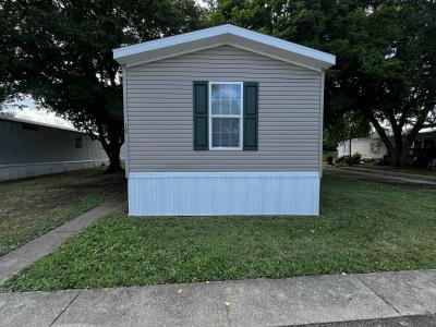 Photo 5 of 23 of home located at 12 Marksman #67 Louisville, KY 40216