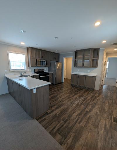 Photo 3 of 8 of home located at 25252 Carmel Woodhaven, MI 48183