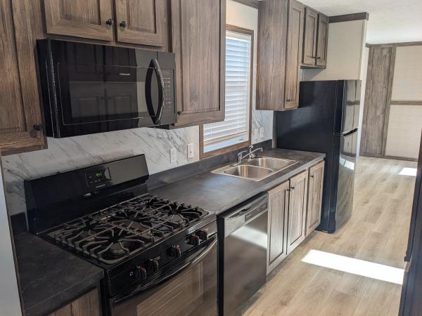 Photo 1 of 2 of home located at 300 Forrest Ave., Lot #90 Springfield, IL 62702