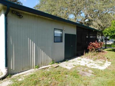 Photo 5 of 39 of home located at 3808 Oakhurst Lane Zephyrhills, FL 33541