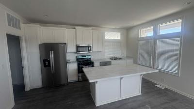 Photo 3 of 8 of home located at 2601 East Victoria Street 407 Rancho Dominguez, CA 90220