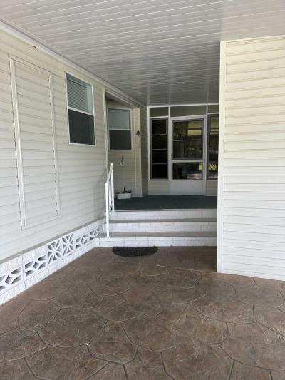 Photo 2 of 32 of home located at 1448 Deverly Dr. Lot # 339 Lakeland, FL 33801