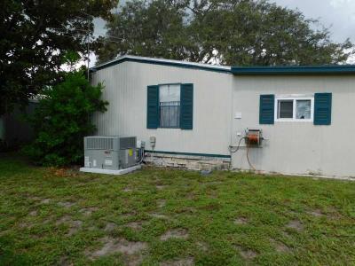 Photo 4 of 39 of home located at 3808 Oakhurst Lane Zephyrhills, FL 33541