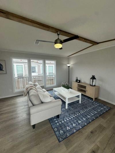 Photo 2 of 24 of home located at 107 Piper Path Pearland, TX 77581