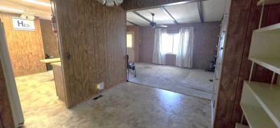 Photo 4 of 16 of home located at 4309 Prince St Bakersfield, CA 93301