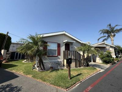 Photo 2 of 18 of home located at 1527 South Standard Ave #20 Santa Ana, CA 92707