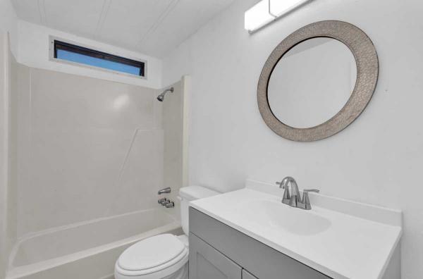 1981 Broo HS Manufactured Home
