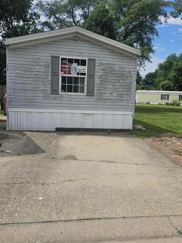 Photo 1 of 2 of home located at 258 Holiday Mobile Home Park Pontoon Beach, IL 62040
