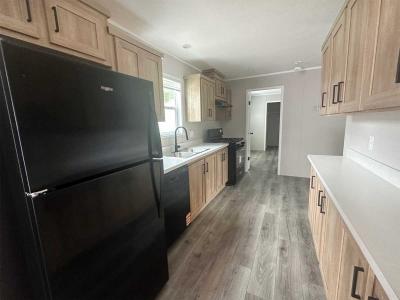 Mobile Home at 569 Shady Brook Heights Greenwood, IN 46142