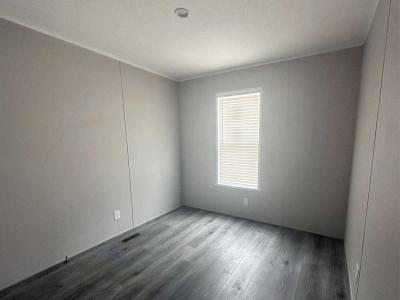 Photo 5 of 6 of home located at 569 Shady Brook Heights Greenwood, IN 46142