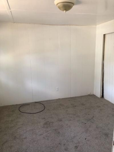 Photo 4 of 17 of home located at 1701 Skipper Rd   #161 Tampa, FL 33613