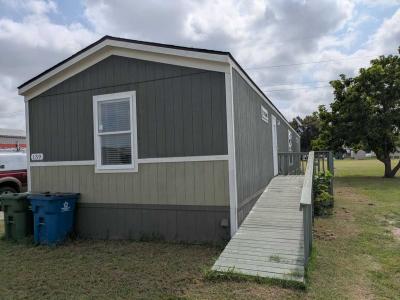 Photo 3 of 15 of home located at 139 Shady Grove Dr Sanger, TX 76266
