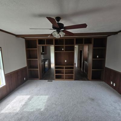 Photo 4 of 16 of home located at 2310 Hwy 71 Marianna, FL 32448