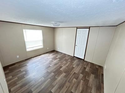 Photo 5 of 10 of home located at 720 S Shanks St #4 Clute, TX 77531