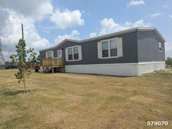 Photo 1 of 2 of home located at 118 Common Way Boyd, TX 76023