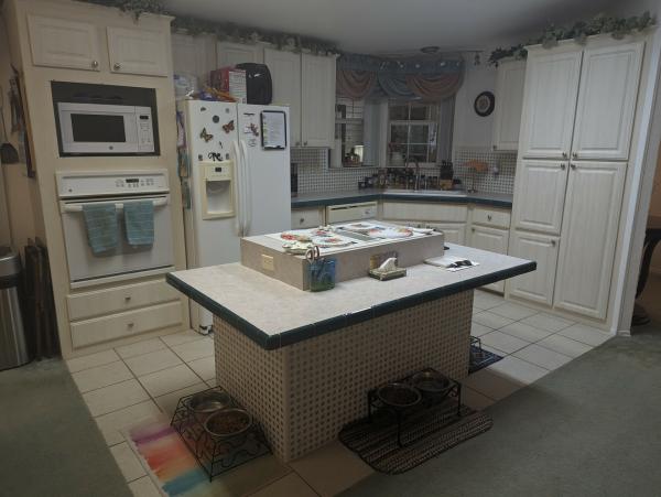 2001 Homes of Merit 1234 Mobile Home