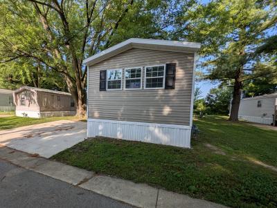 Mobile Home at 6048 W. Panatella Drive Bellevue, IL 61604