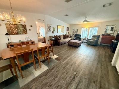 Photo 4 of 17 of home located at 2550 State Rd. 580 #0238 Clearwater, FL 33761