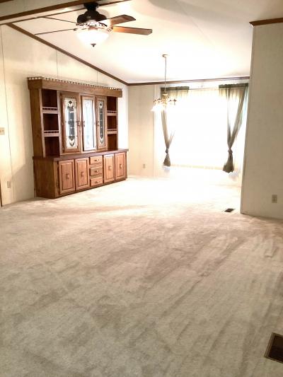 Photo 4 of 18 of home located at 49841 Deer Run Drive Shelby Township, MI 48315