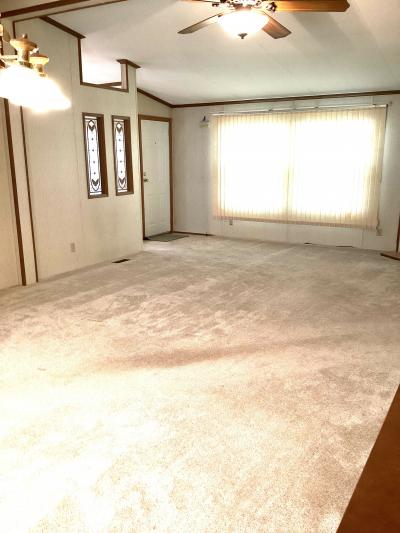 Photo 5 of 18 of home located at 49841 Deer Run Drive Shelby Township, MI 48315