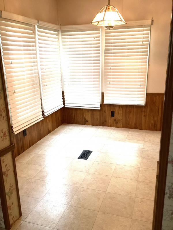 1987 Schult 6028-12 Mobile Home