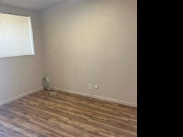 1975 Unknown Manufactured Home