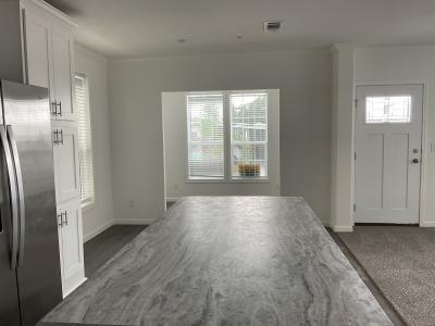 Photo 4 of 8 of home located at 15412 Lakeshore Villa Road Tampa, FL 33613