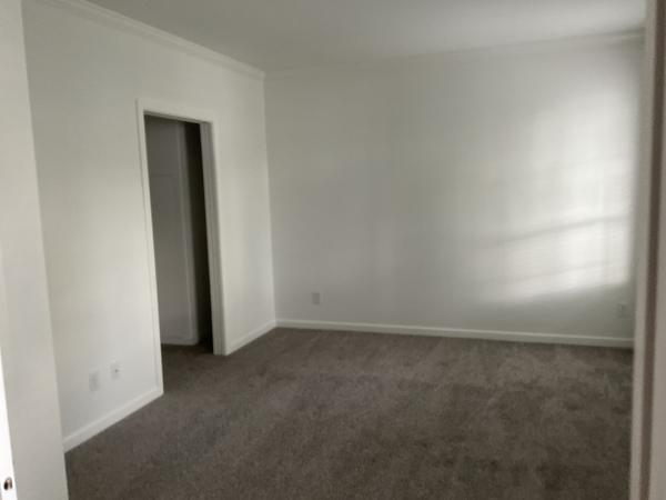 2025 Skyline LE4894 Mobile Home