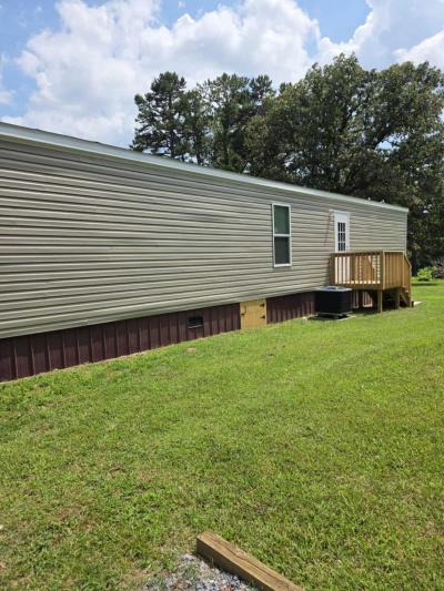 Photo 4 of 8 of home located at 91 Spruce Lane Lynchburg, VA 24501