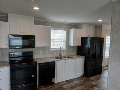 Photo 2 of 12 of home located at 101 Park Estate Ave. Pontiac, IL 61764