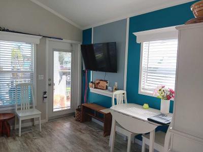 Photo 4 of 8 of home located at 1000 Wiggins Pass Rd #332 Naples, FL 34110