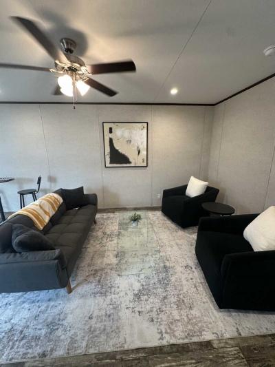 Photo 3 of 14 of home located at 167 Piper Path Pearland, TX 77581