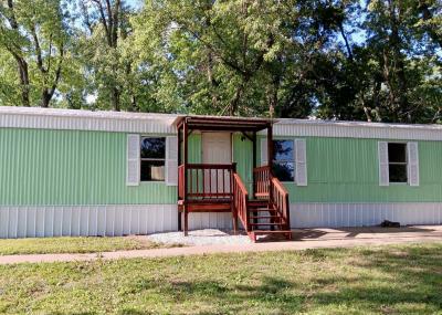 Photo 2 of 8 of home located at 135 Lawrence 1092 Monett, MO 65708