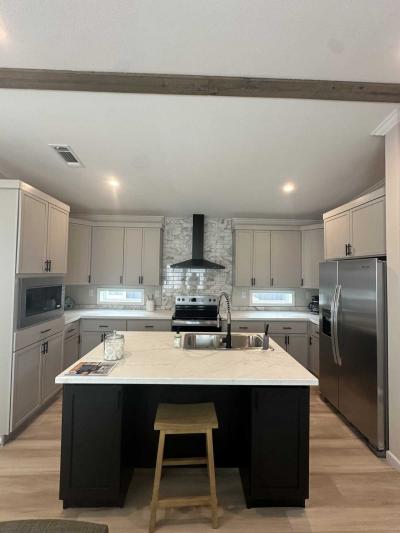 Photo 1 of 17 of home located at 128 Lear Lane Pearland, TX 77581