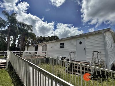 Photo 3 of 32 of home located at 2205 Us Hwy 441 Leesburg, FL 34748