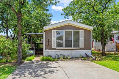 Mobile Home at 5200 Lake Shore Dr, Lot 12 Denton, TX 76208