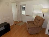 1984 Homette Manufactured Home